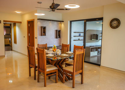  insignia Dining Area