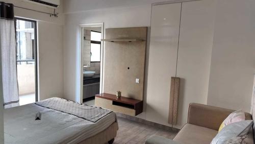 Bedroom shri-radha-aqua-garden Bedroom