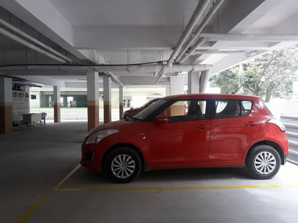  white-rose Car Parking