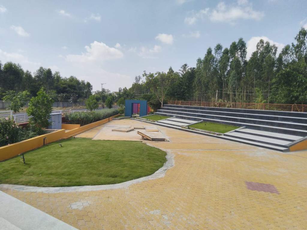  eco front Images for Main Other of Celebrity Eco Front