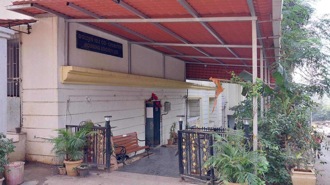 golden isle Entrance Lobby