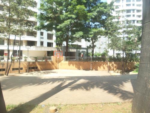  estate Basketball Court