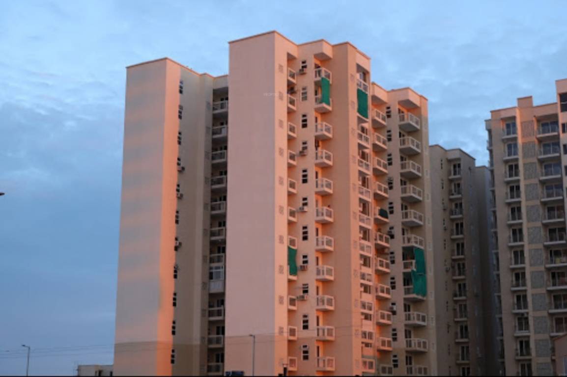  elegant homes Elevation