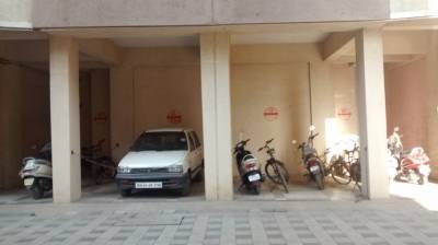  regency Car Parking