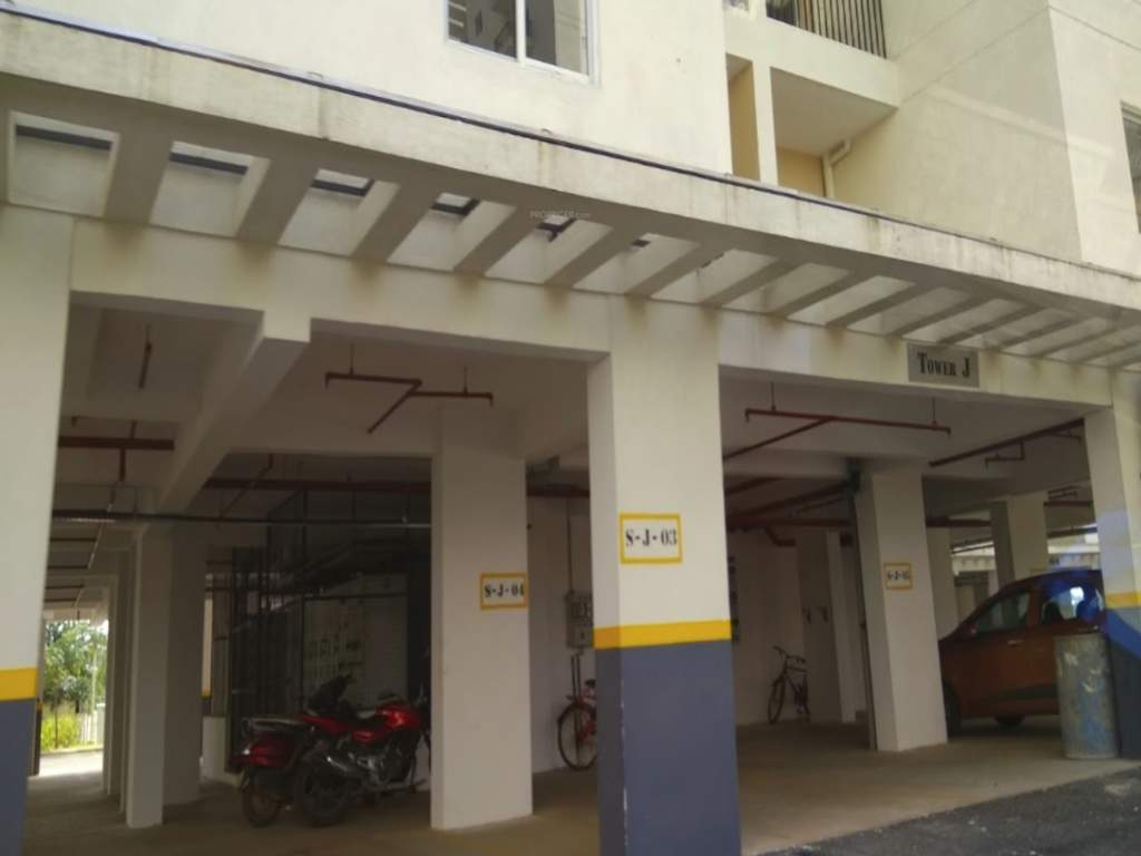  woodland heights Car Parking