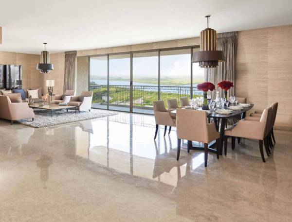  rodas-enclave Dining Area