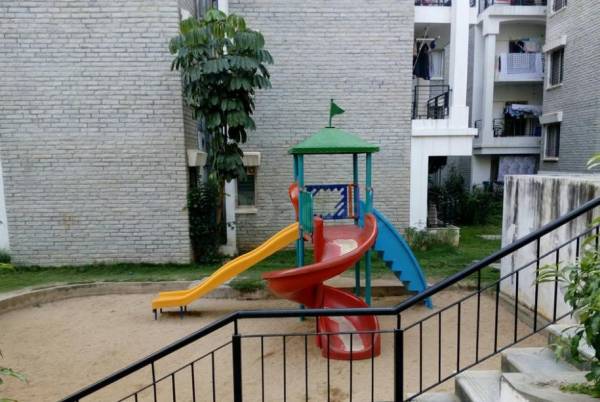  woods Children's play area