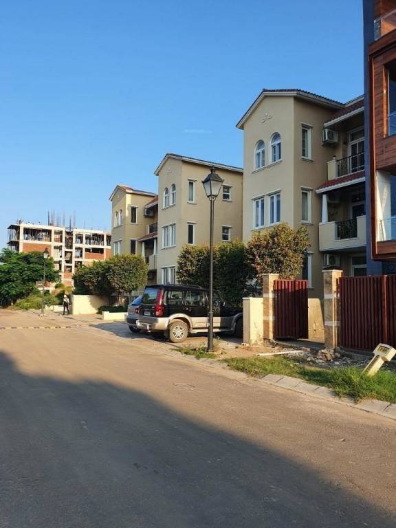  emerald floors premier Elevation