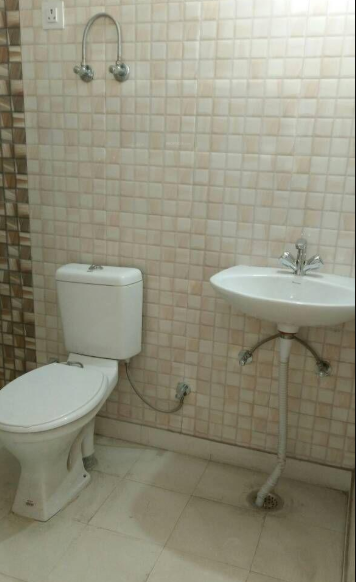  scc-sapphire Bathroom