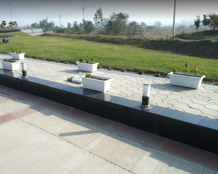  lake grove city Landscaped Gardens