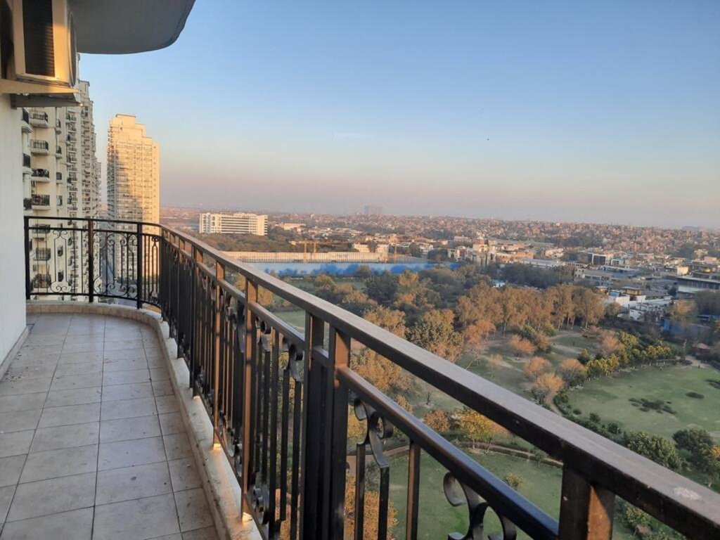 dlf capital greens phase ii Balcony