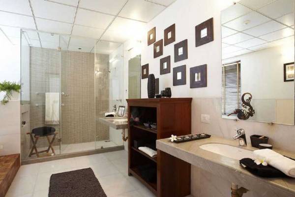  marvel-isola-ii Bathroom