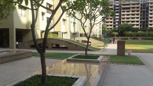  safal-parisar-i Landscaped Gardens