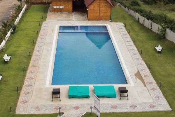  riviera Swimming Pool