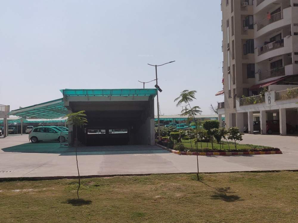  golden sand apartments Car Parking