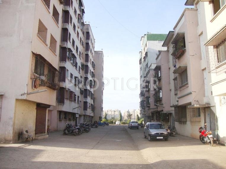 Shree Lakhmi Developers Silver Sarita