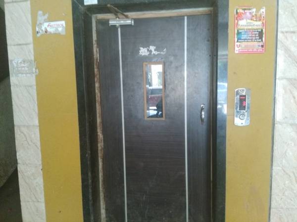 Lift(s) paradise Lift(s)