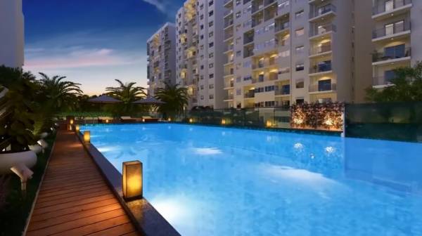  avenues Swimming Pool