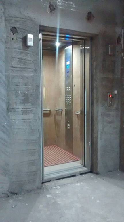 avenue 1 Lift(s)