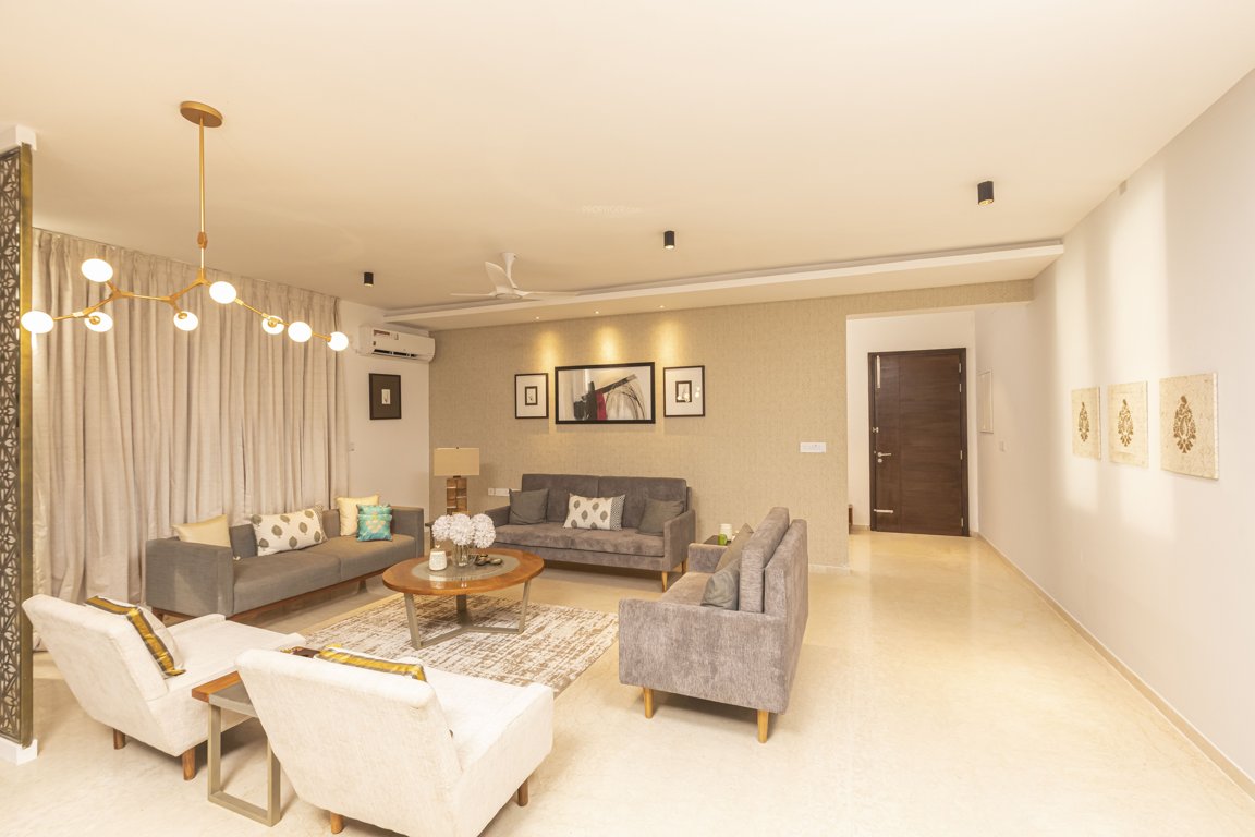  ecr 14 Living Area