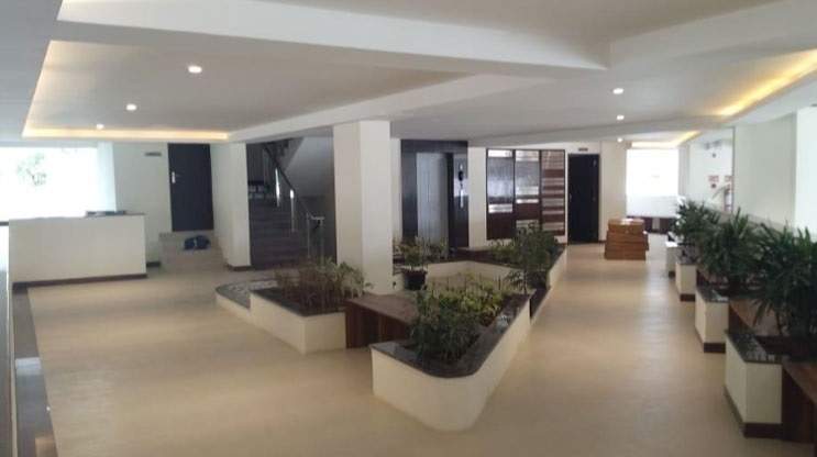  tuxedo Entrance Lobby