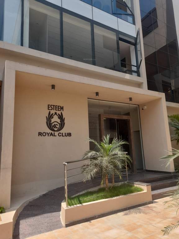  kings court Club House