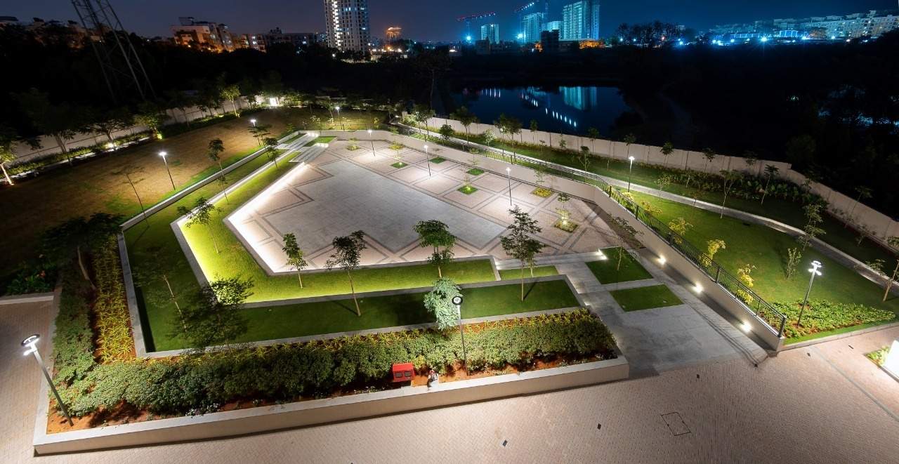  arena the square and pebble court Elevation