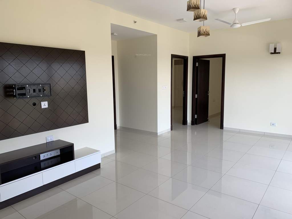  arena the square and pebble court Living Area