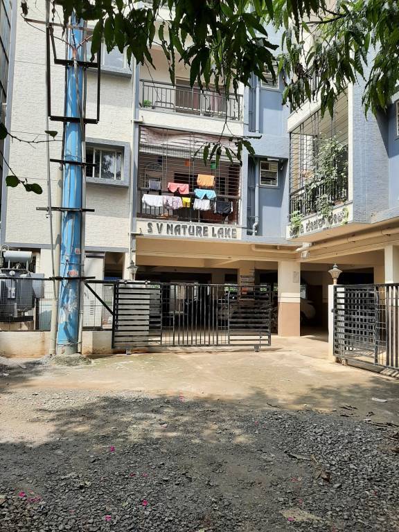  nature lake Elevation