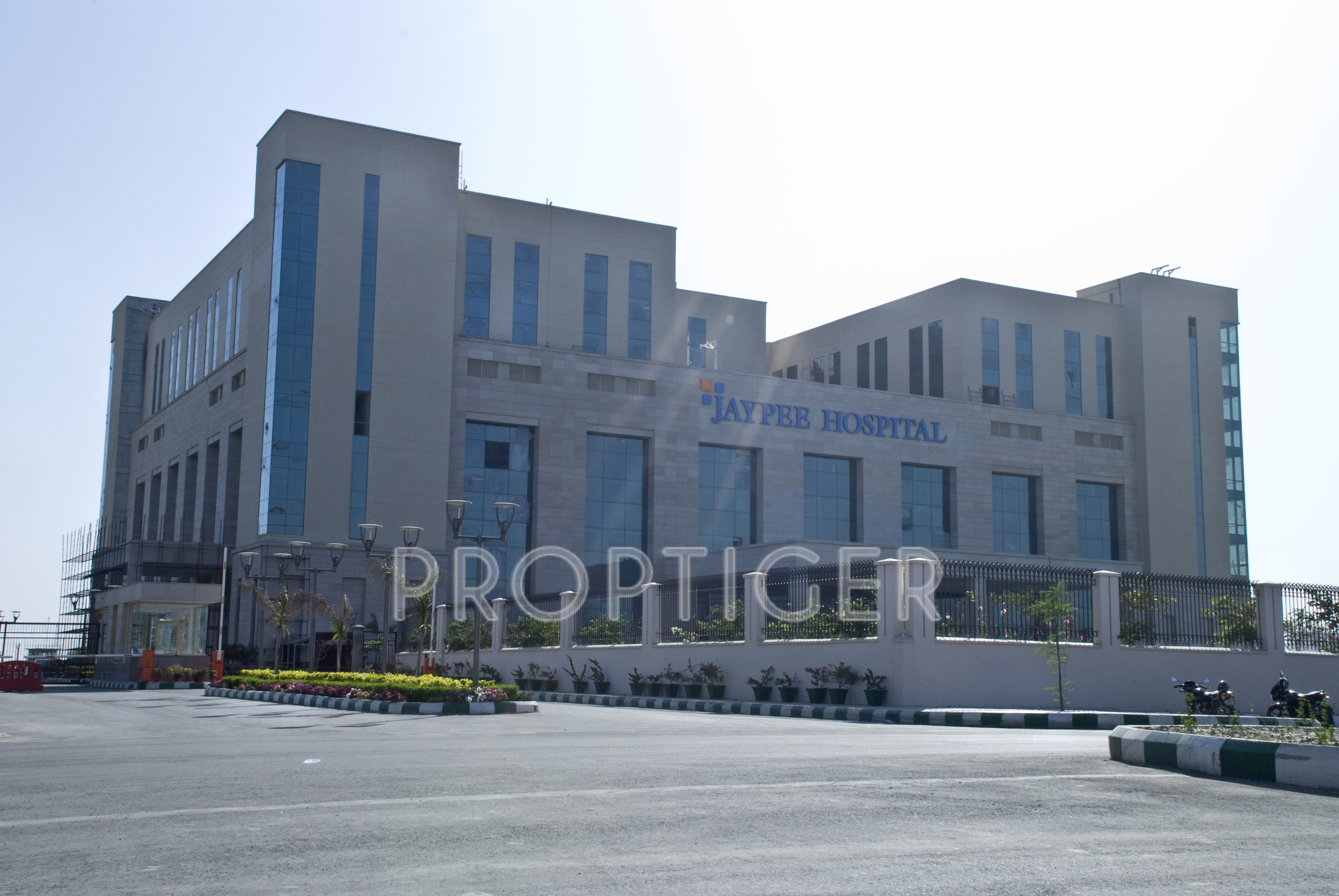 hospital-JAYPEEMEDICAL CENTRE