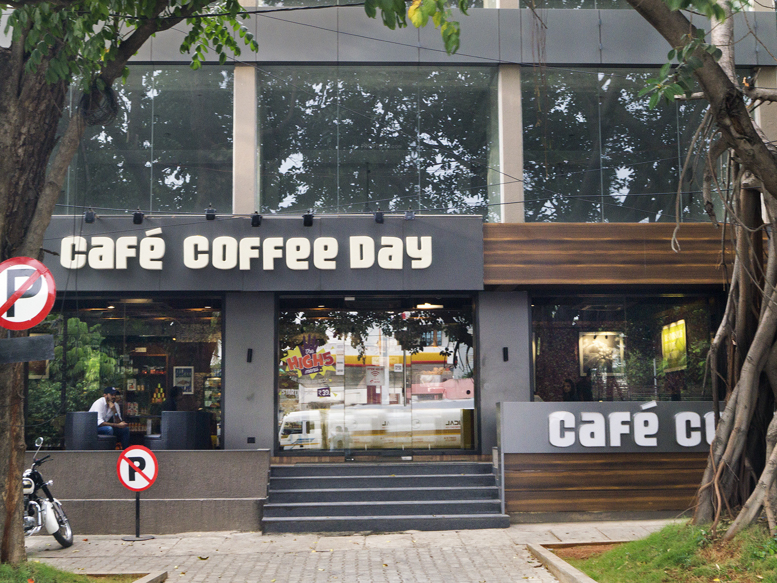 Restaurant-Cafe Coffee Day