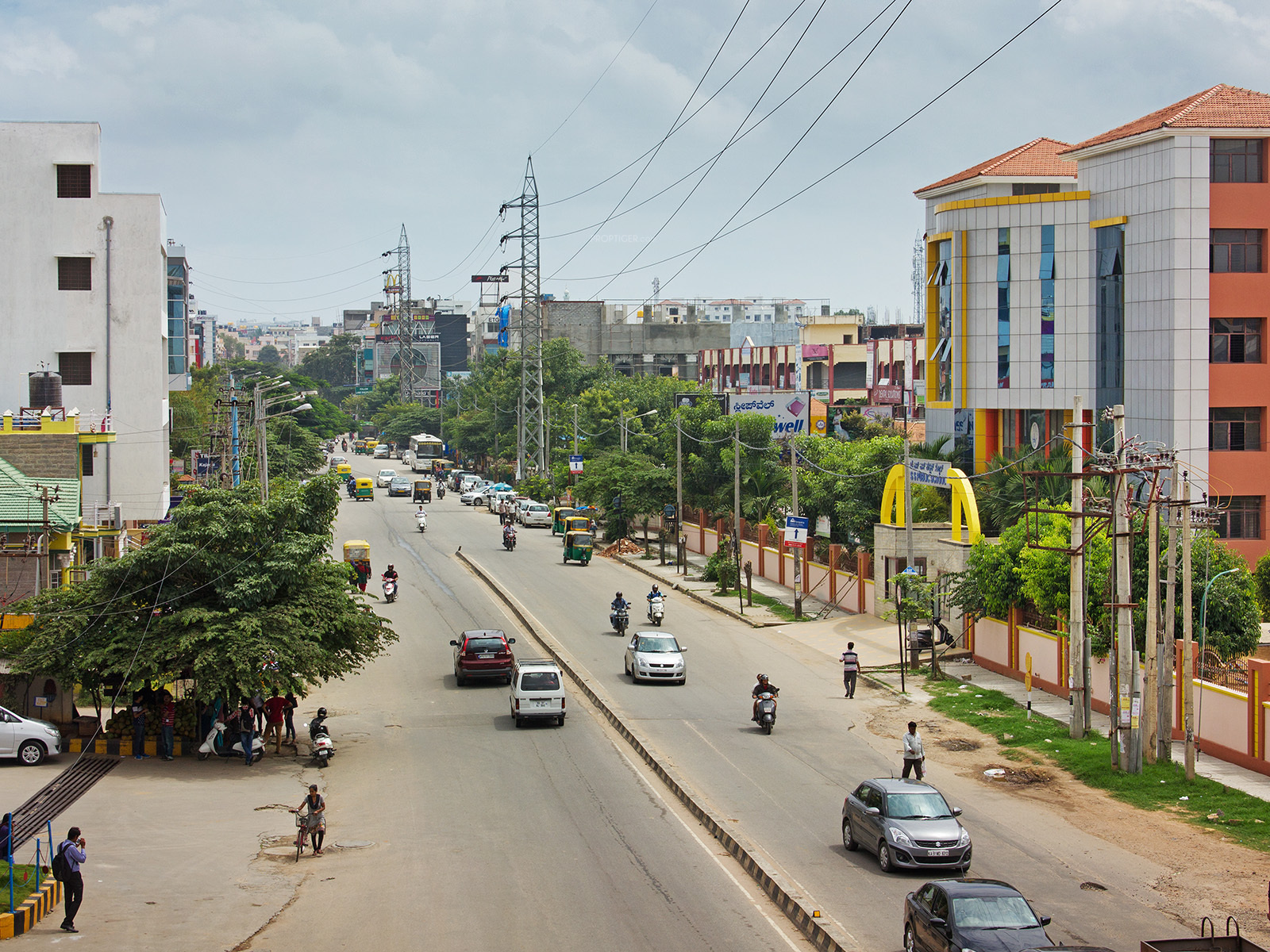 Road-HSR Layout Road