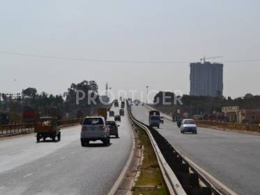 Image for Road in Avalahalli Off Sarjapur Road